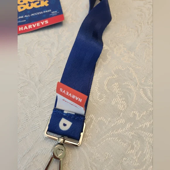 Harveys Seatbelt Donald Duck Lanyard